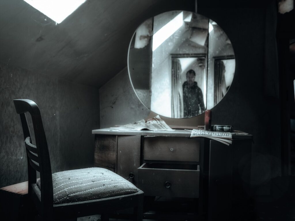 The Power of Plot Twists in Horror Writing 